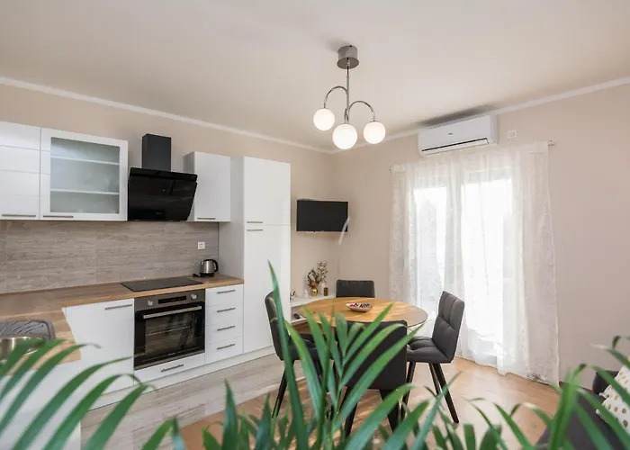 Apartments Star - Free Private Parking