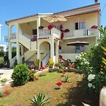 Apartments Star - Free Private Parking